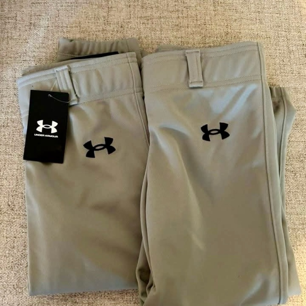 Under Armour Light Olive Performance Pants Set
